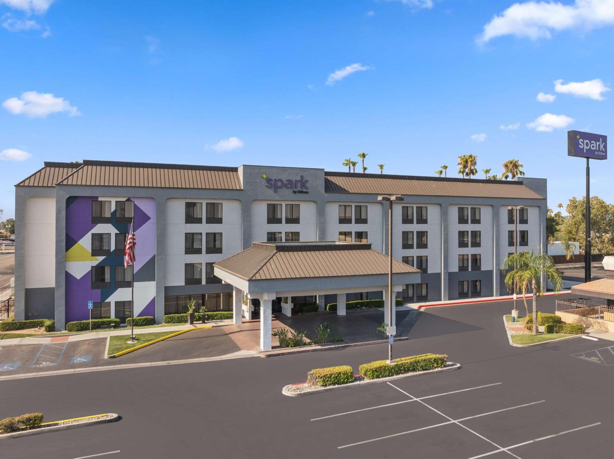 Spark By Hilton Bakersfield Central Exteriér fotografie